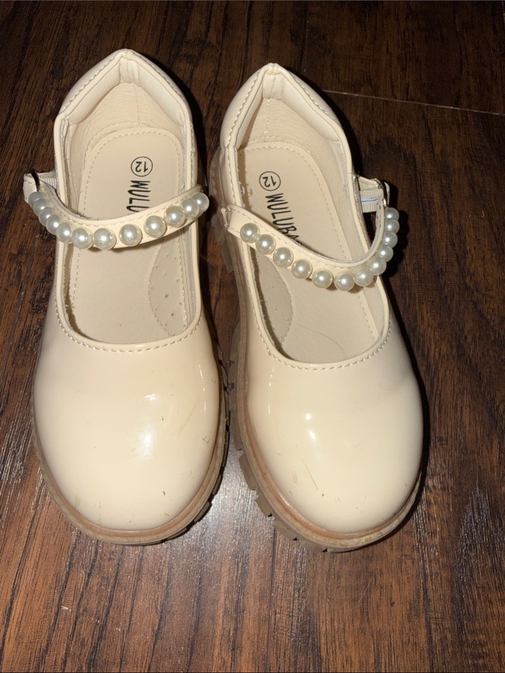 Wuluba Kids Pearl Strap Mary Jane Shoes in Cream